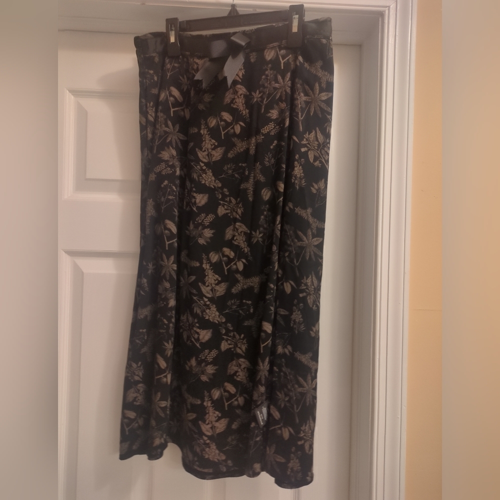 Disturbia Black and Beige Floral Midi Skirt